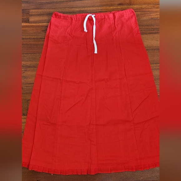 Red Saree & Blouse - Picture 6 of 7